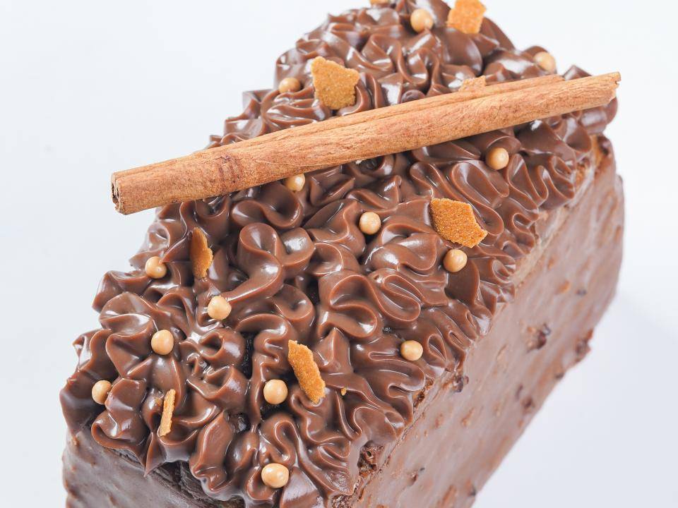 Tropical Travel Cake - Online