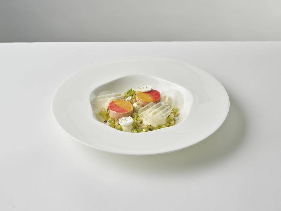 Madagascar, vanilla, guava, lime, almond