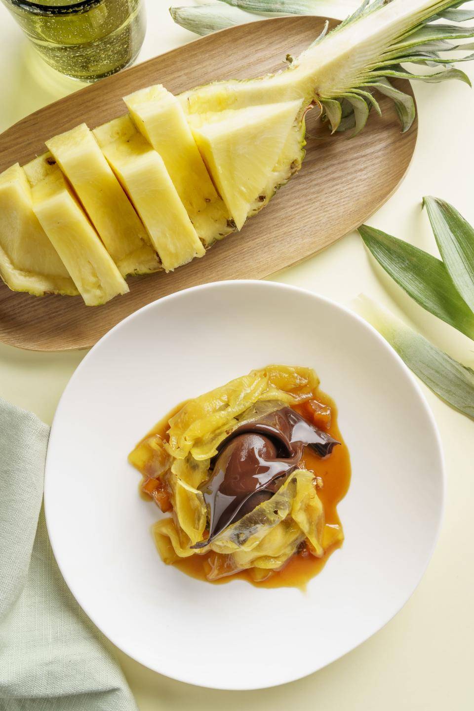 postres chocolate y fruta