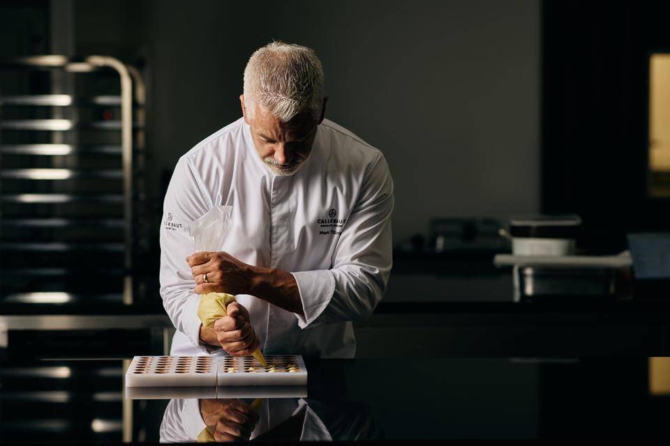 chef piping truffles