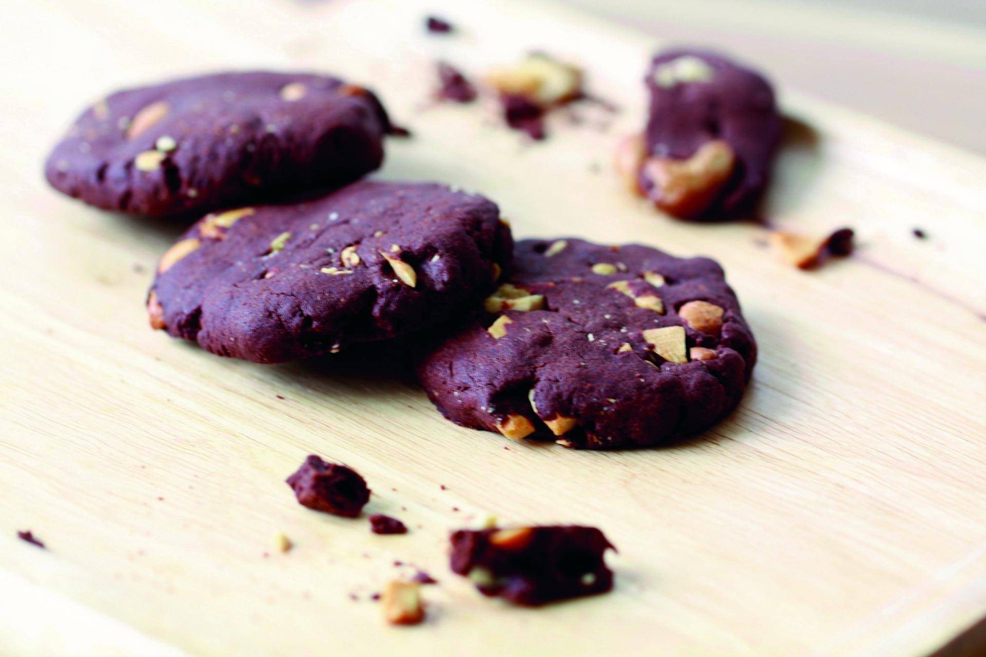 chocolate cashew cookies