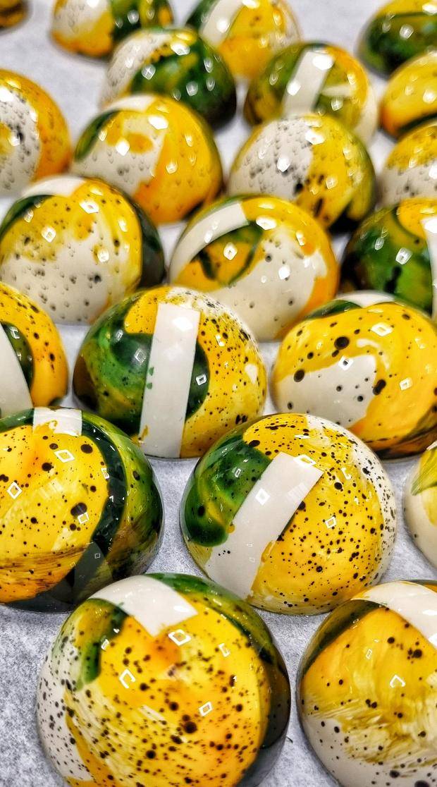 BATONY CZEKOLADOWE I KONFEKCJA