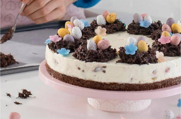 Hobbycraft - Dr Oetker Chocolate Egg Cheesecake kit