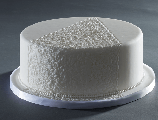 embossed cake