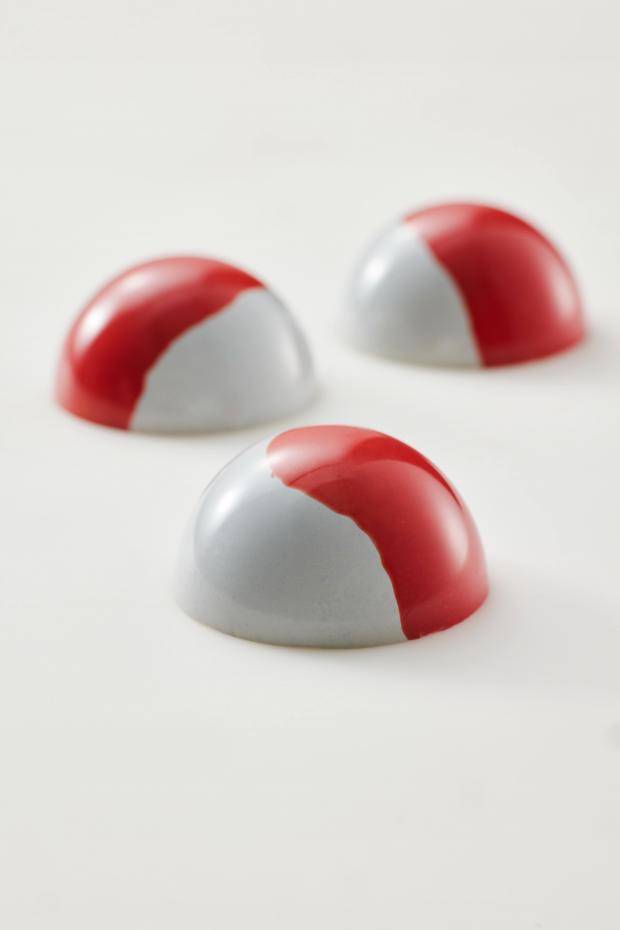red currant sour cream bonbon