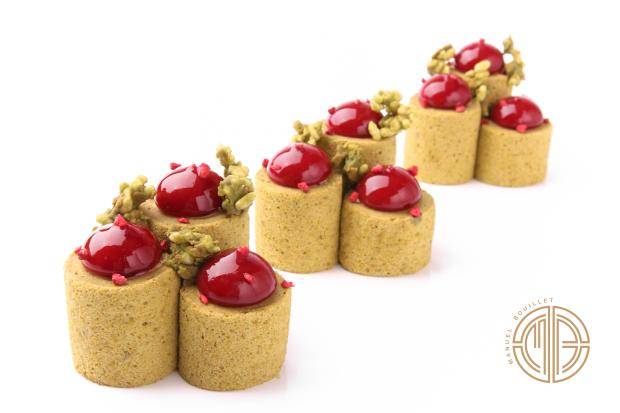 matcha tayberry roll