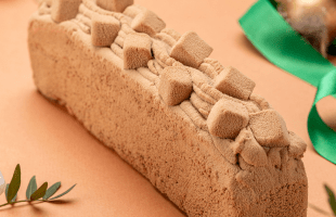 travel cake