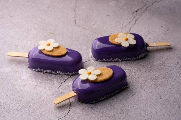 Chef Arvind's Signature Egg-Free Petit Gateaux