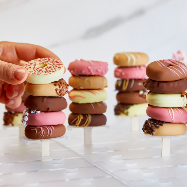 callebaut 5 colors dipped donuts