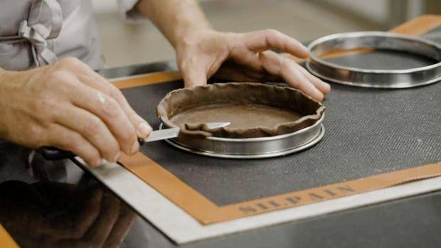 Tart Doughs: Two ways to line tart rings