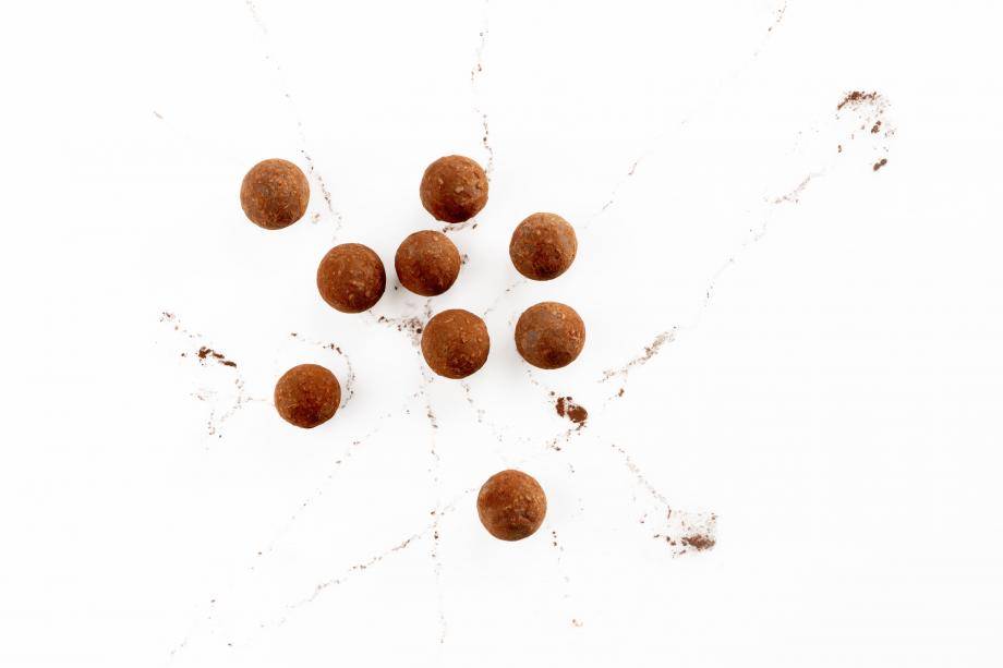 panning cacao powder