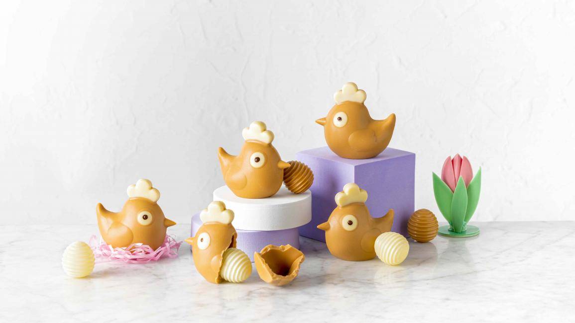 Golden Chick with egg