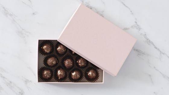 Cake praline truffles