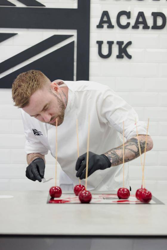 Trendy Pastry - Lifelike Fruits with Damien Wager